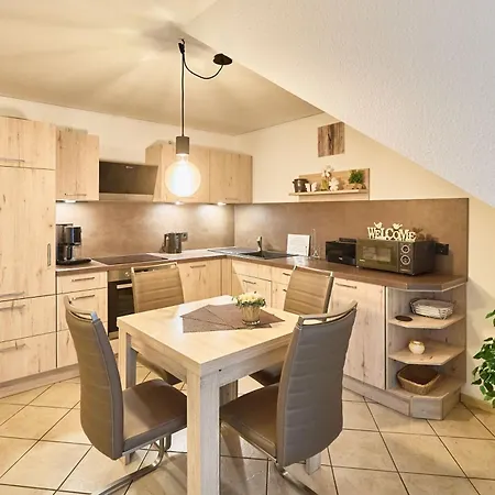 Maike, 5b Apartman *